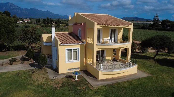 Εσωτερικοι χώροι