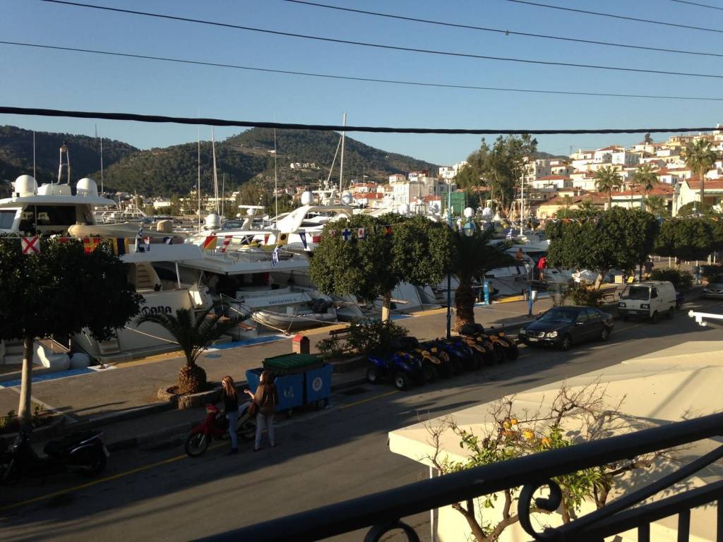 E thea ste Marina apo te beranta