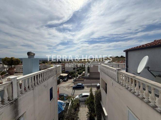 Θέα από μπαλκόνι