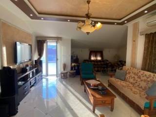 Σαλόνι με τζάκι