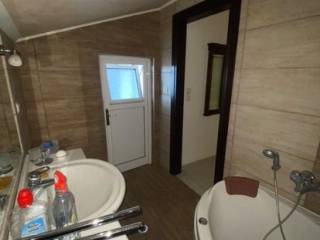 Μπάνιο με μπανιέρα