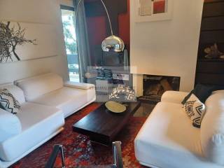 LIVING ROOM WITH FIREPLACE