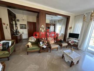 Καβάλα, Άγιος Λουκάς: Πωλείται γωνιακό 