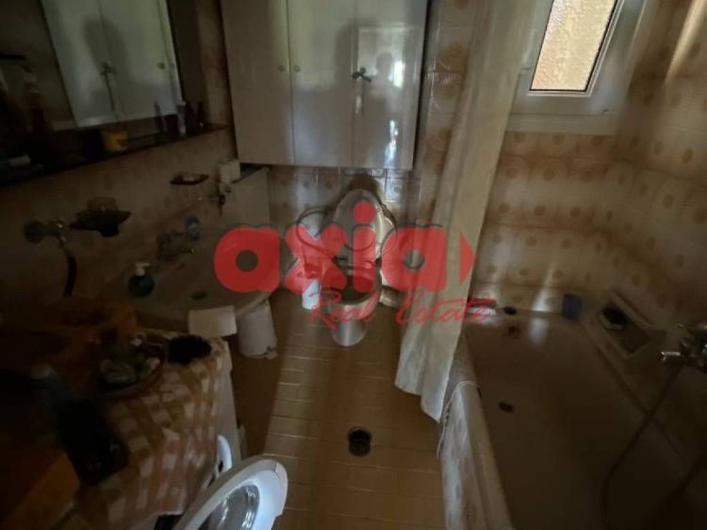 Καβάλα, Άγιος Λουκάς: Πωλείται γωνιακό 