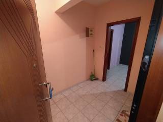 ANYPLACE MESITIKES YPERESIES