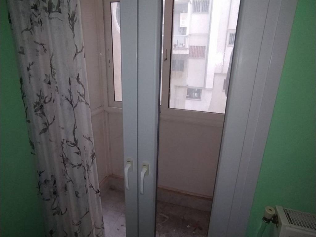 ANYPLACE MESITIKES YPERESIES