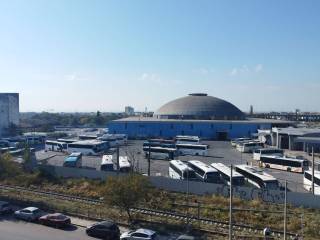 Monasterioy mprosta, thea thalassa, megala mpalkonia