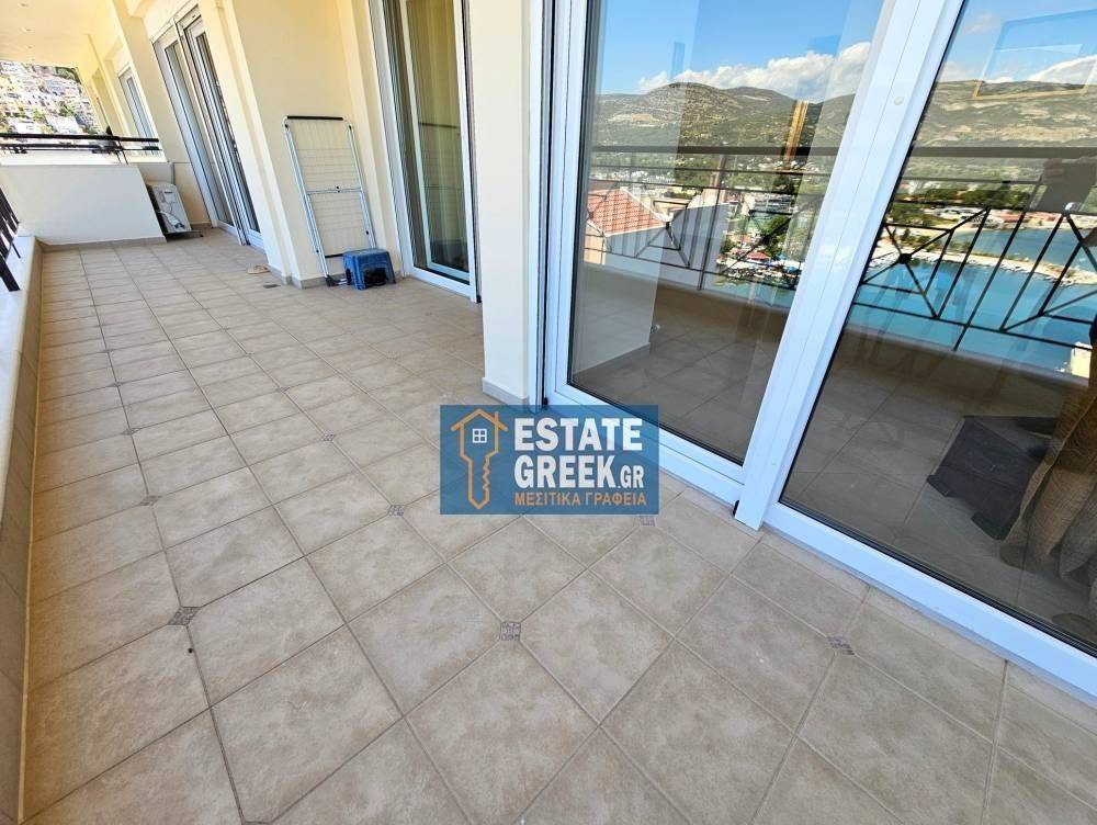 ★ Άριστη ιδιωτική κατασκευή 15 ετών ★ 4 υπνοδωμάτια + 2 μπάνια ★ Κλειστό πάρκινγκ