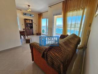 ★ Άριστη ιδιωτική κατασκευή 15 ετών ★ 4 υπνοδωμάτια + 2 μπάνια ★ Κλειστό πάρκινγκ