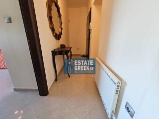 ★ Άριστη ιδιωτική κατασκευή 15 ετών ★ 4 υπνοδωμάτια + 2 μπάνια ★ Κλειστό πάρκινγκ