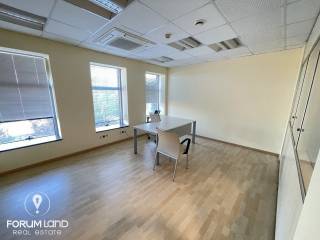 Forumland Real Estate, Grapheiakos choros