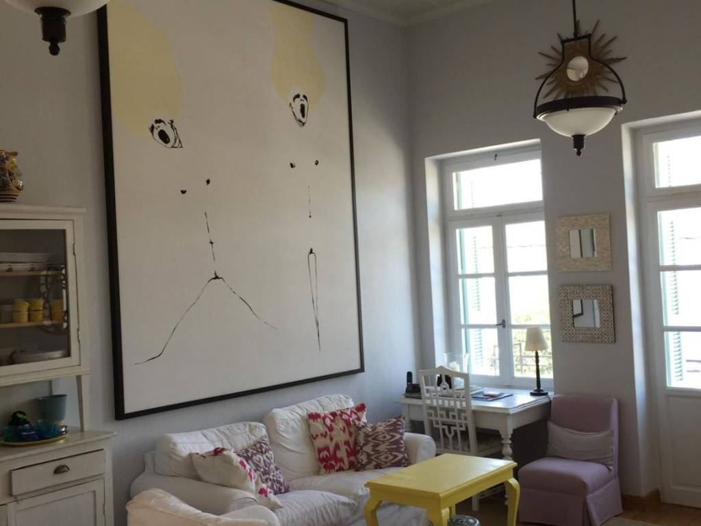 To elioloysto omorpho kathistiko