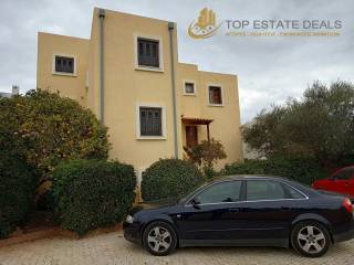 Apopse katoikias kai 1 theses parkingk