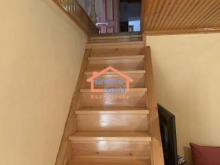 Είσοδος υπογείου