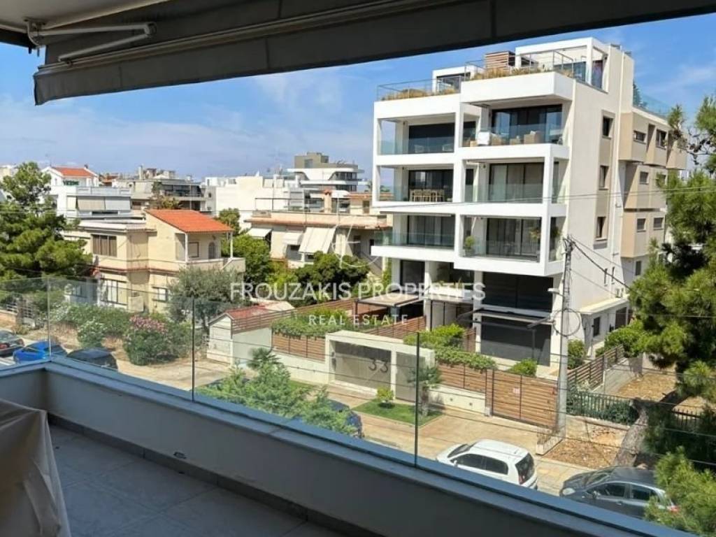 Θέα από μπαλκόνι