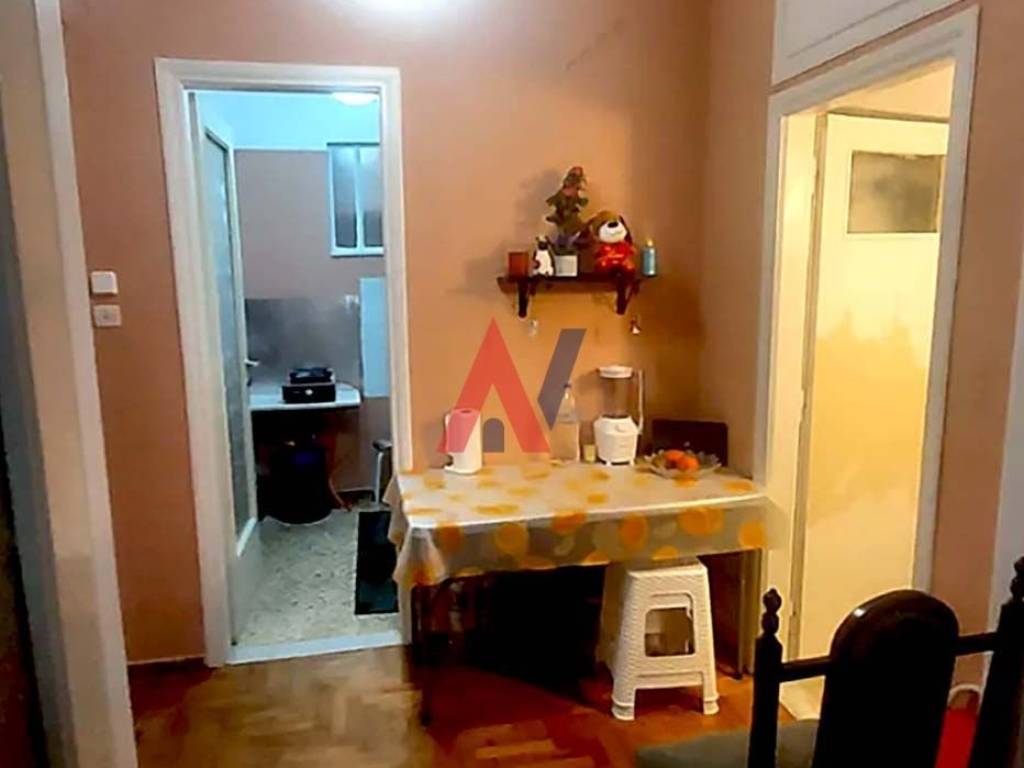 5 : Fthiotidos 55, Ambelokhpoi  _ Polisi.jpg