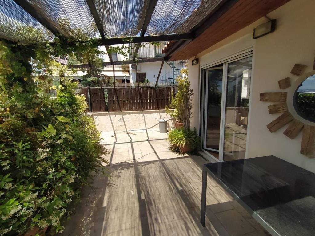 Ταράτσα και δώμα