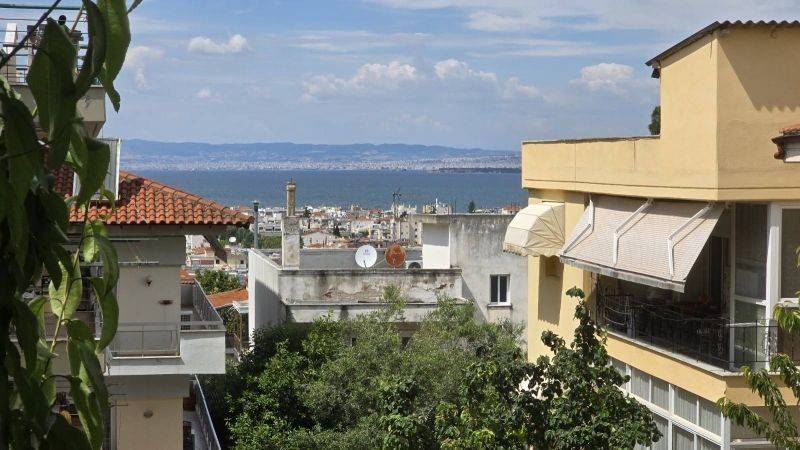 Θέα από μπαλκόνι