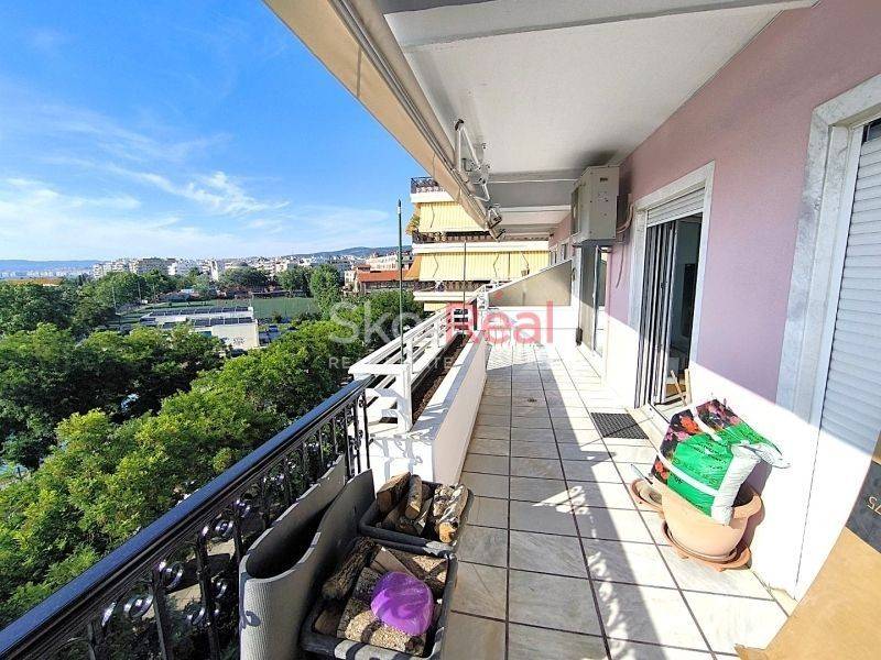 Θέα από μπαλκόνι