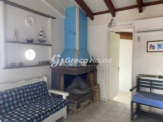 Mονοκατοικίες με ιδιωτική παραλία