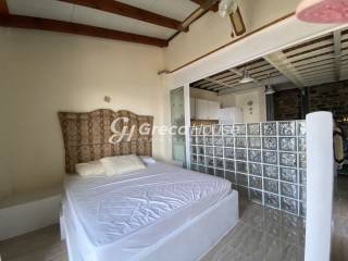 Mονοκατοικίες με ιδιωτική παραλία