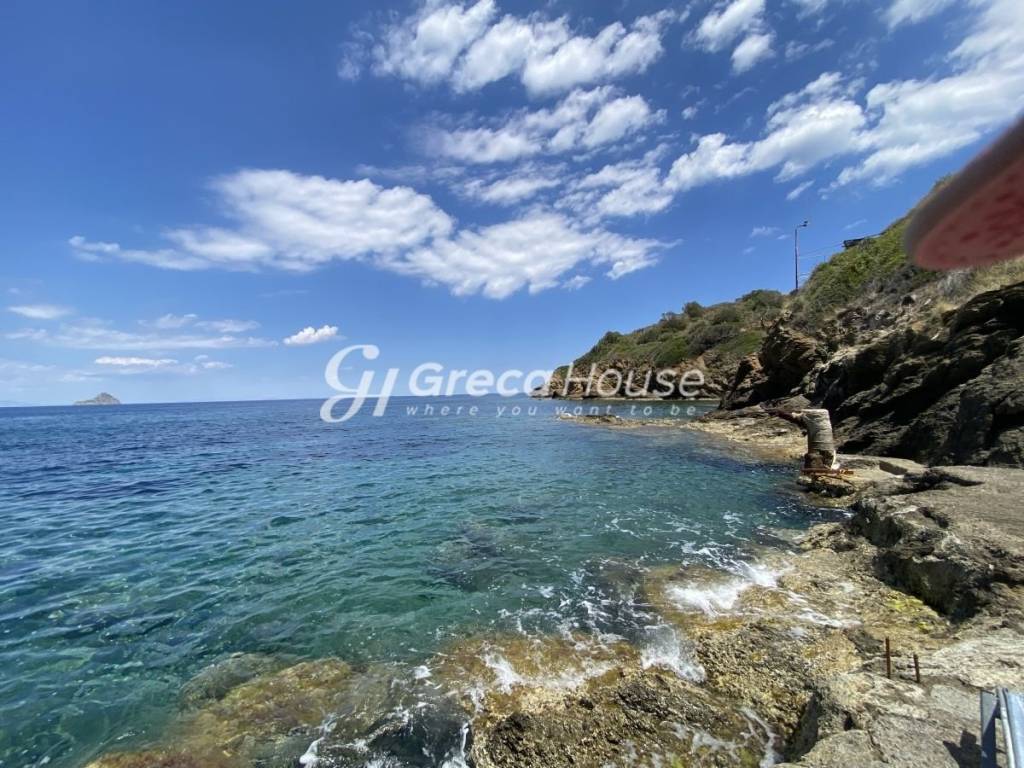 Mονοκατοικίες με ιδιωτική παραλία