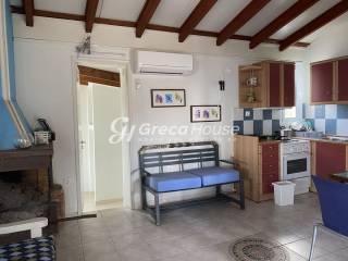 Mονοκατοικίες με ιδιωτική παραλία