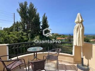 Θέα από μπαλκόνι