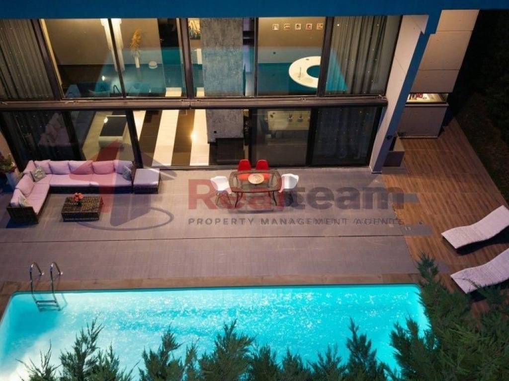 Εξωτερικοι χώροι