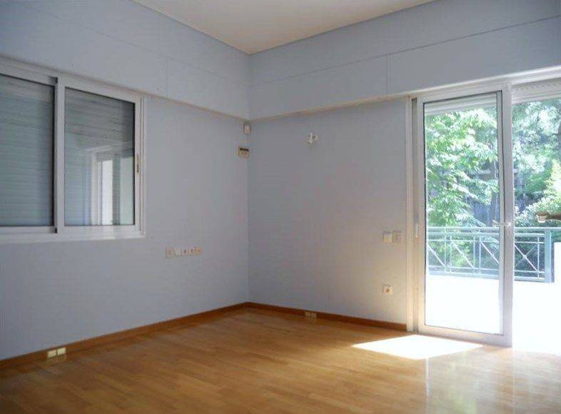 Ευρύχωρα υπνοδωμάτια.