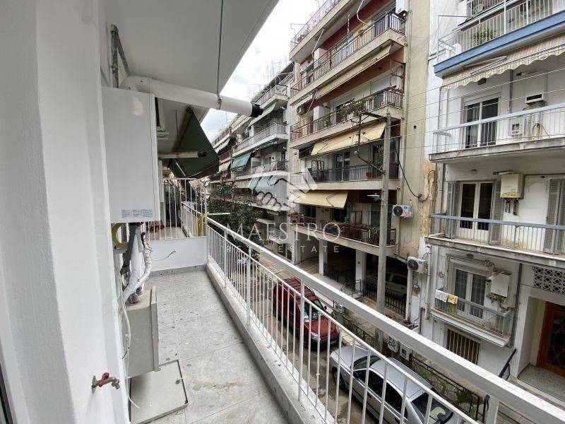 Θέα από μπαλκόνι