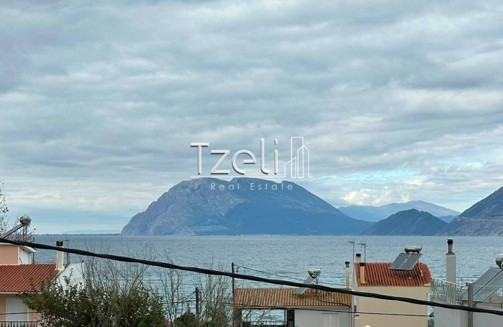 Θέα απο μπαλκόνι