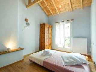 Mprostino domatio / main bedroom