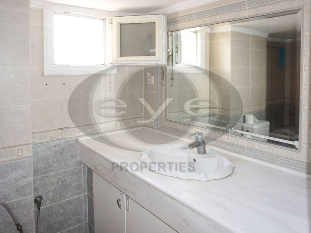 Μπάνιο με παράθυρο