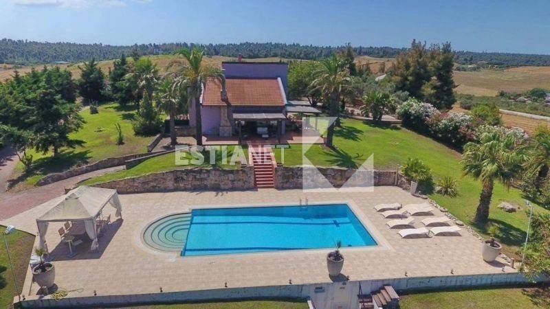 Εξωτερικός χώρος,Πισίνα