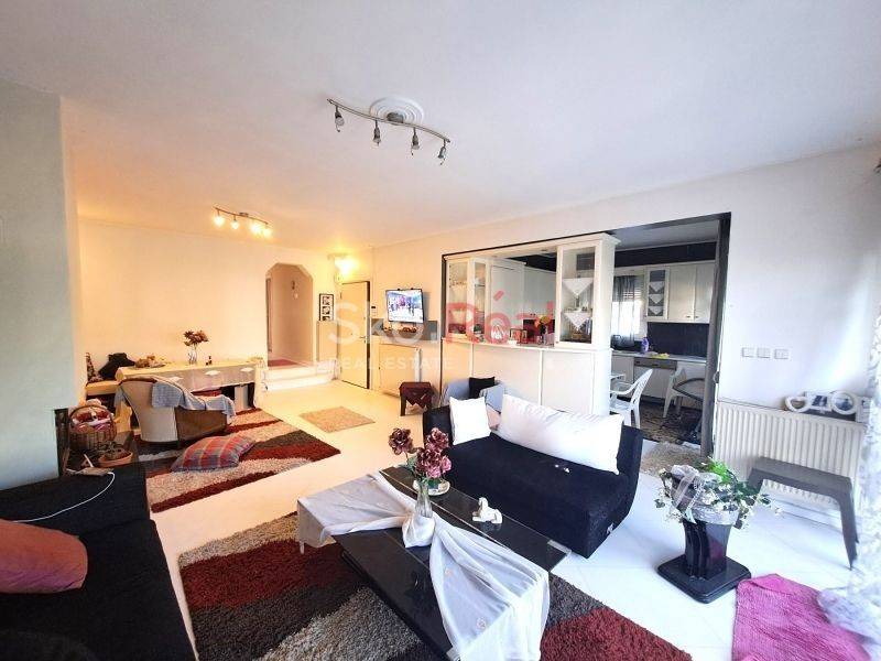 Σαλοκουζίνα