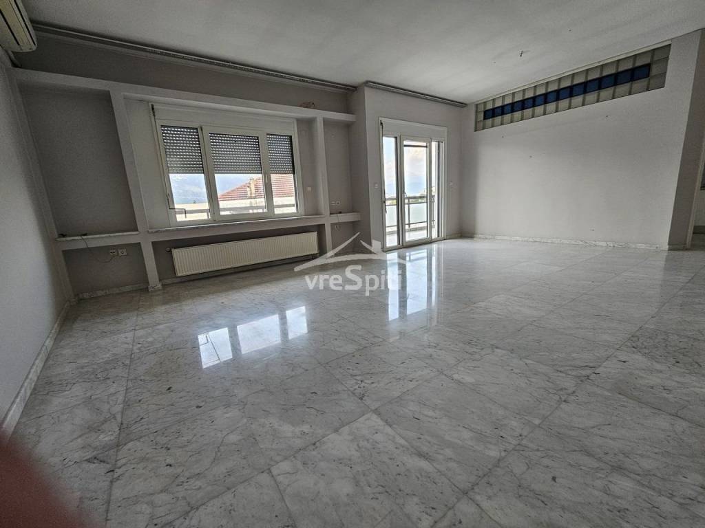 ΕΣΩΤΕΡΙΚΗ ΑΠΟΨΗ ΤΟΥ ΔΙΑΜΕΡΙΣΜΑΤΟΣ