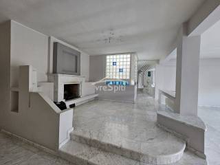 ΕΣΩΤΕΡΙΚΗ ΑΠΟΨΗ ΤΟΥ ΔΙΑΜΕΡΙΣΜΑΤΟΣ