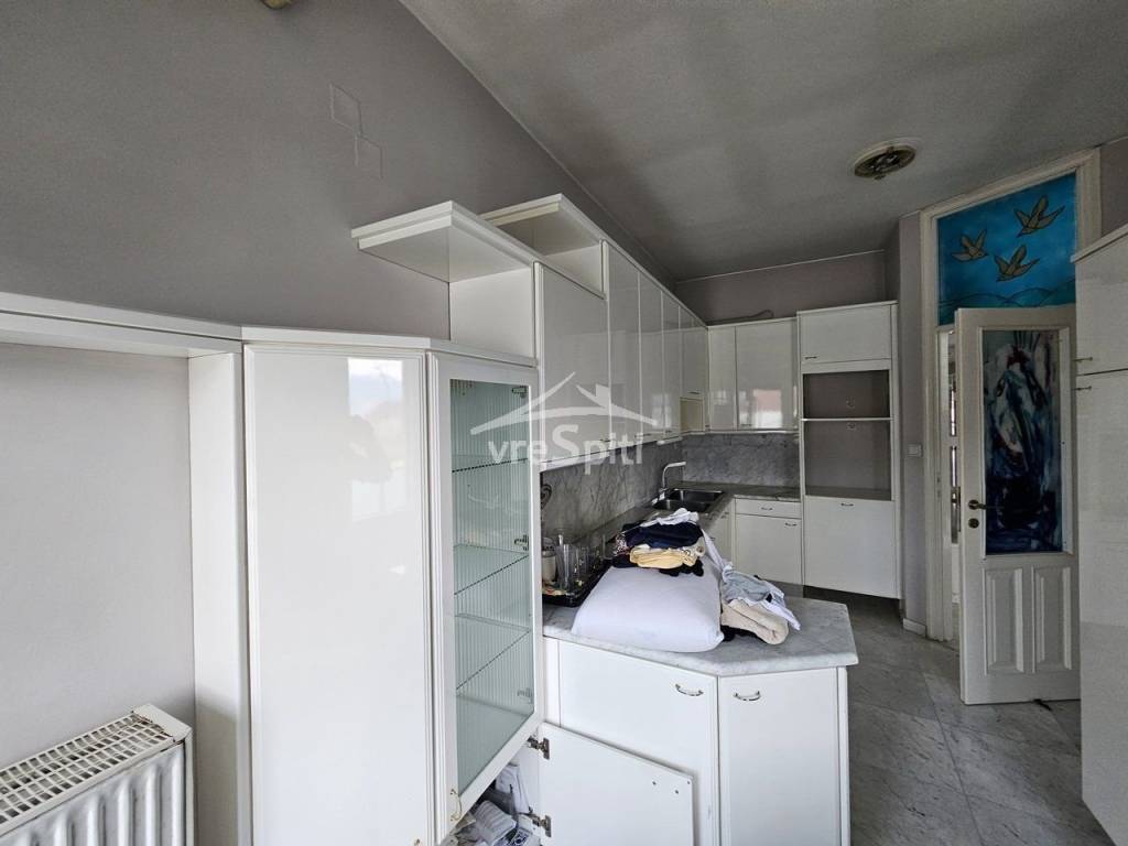 ΕΣΩΤΕΡΙΚΗ ΑΠΟΨΗ ΤΟΥ ΔΙΑΜΕΡΙΣΜΑΤΟΣ