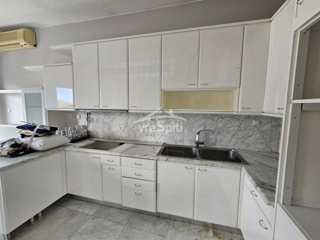 ΕΣΩΤΕΡΙΚΗ ΑΠΟΨΗ ΤΟΥ ΔΙΑΜΕΡΙΣΜΑΤΟΣ