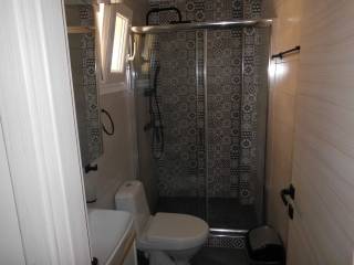 ΜΠΑΝΙΟ - ΝΤΟΥΖΙΕΡΑ