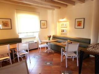 ΤΡΑΠΕΖΑΡΙΑ