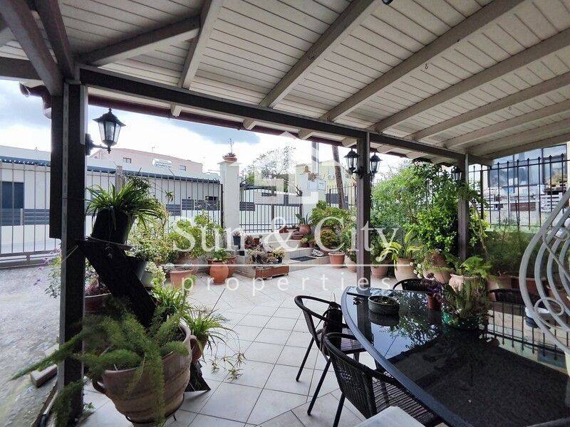 Θέα από μπαλκόνι