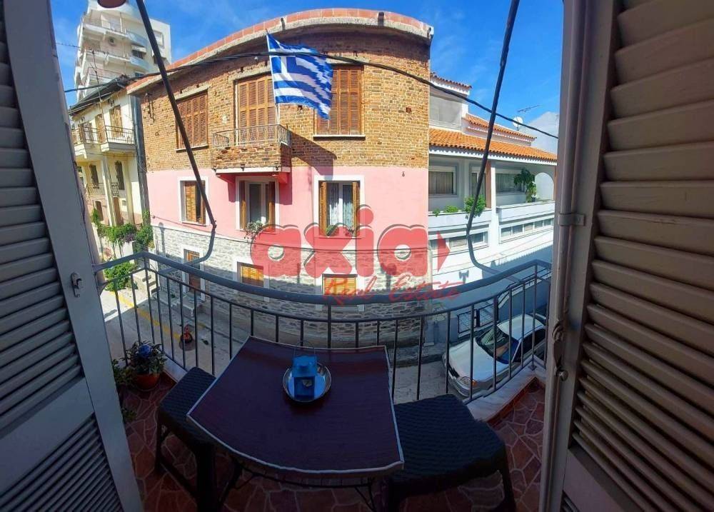 Καβάλα, Κέντρο: ΔΙΑΤΙΘΕΤΑΙ ΑΠΟ 01/9 - 30/6 Ενοικιάζεται ανακαινισμένο Διαμέρισμα 70τ.μ. στον 1ο όροφο 