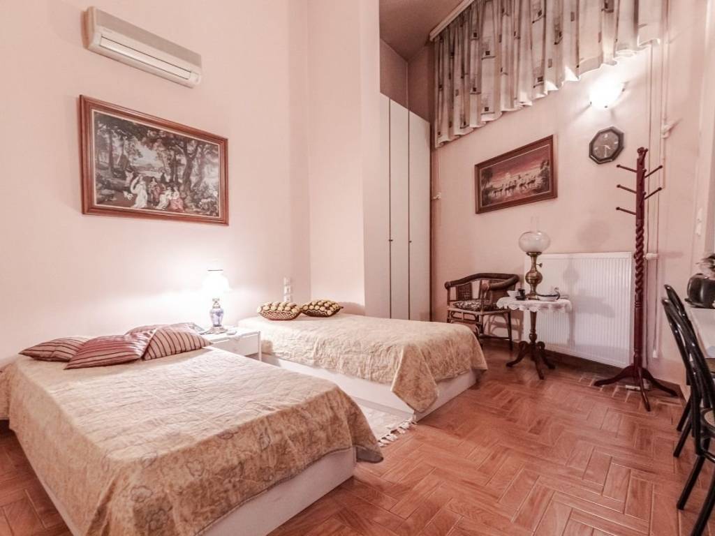 ΚΡΕΒΒΑΤΟΚΑΜΑΡΑ