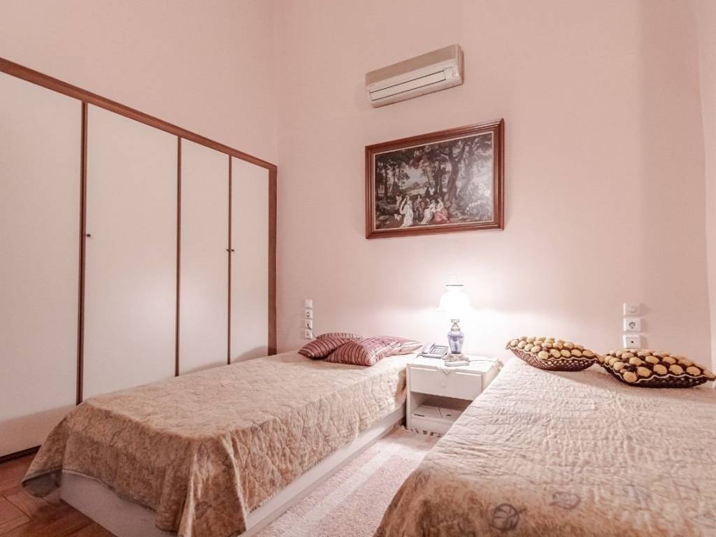 ΚΡΕΒΒΑΤΟΚΑΜΑΡΑ