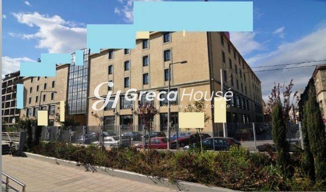 Building for sale in Peiraias