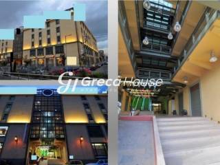 Building for sale in Peiraias