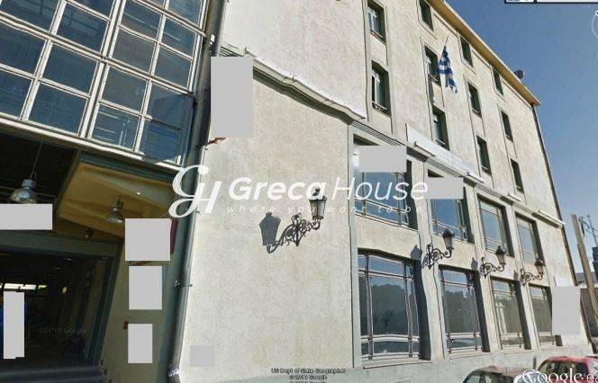 Building for sale in Peiraias