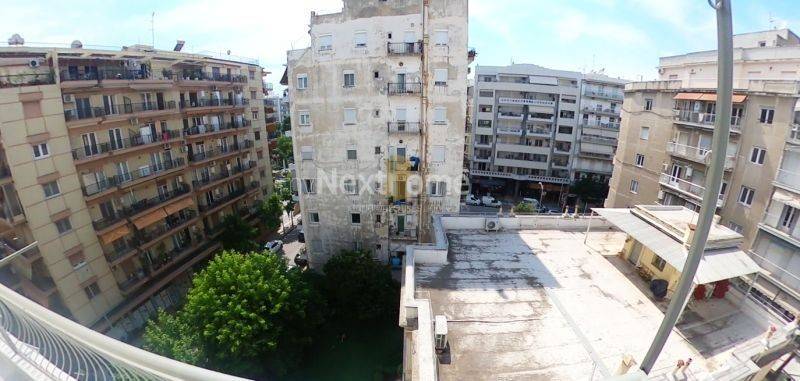 Θέα από μπαλκόνι